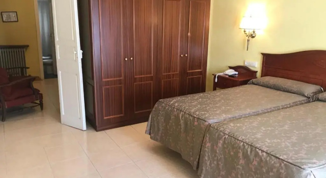Четырёхместный номер Standard Hotel de Camprodón