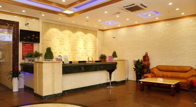Shenzhen Sunisland Holiday Hotel, Guomao Shopping Center, Rezerwuj Hotel Hotele w Shenzhen z parkingiem, Parking