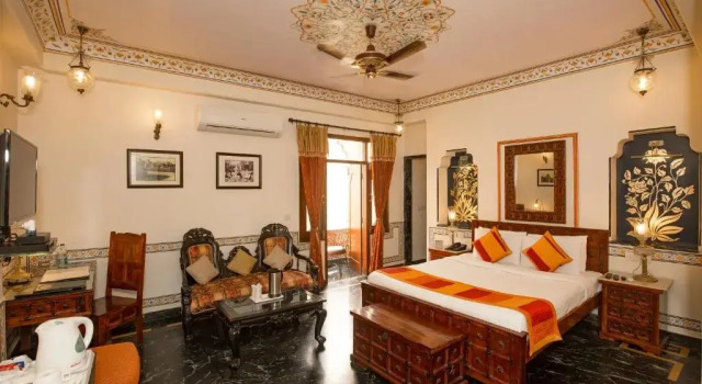Трёхместный номер Deluxe с балконом Umaid Mahal - A Heritage Style Boutique Hotel
