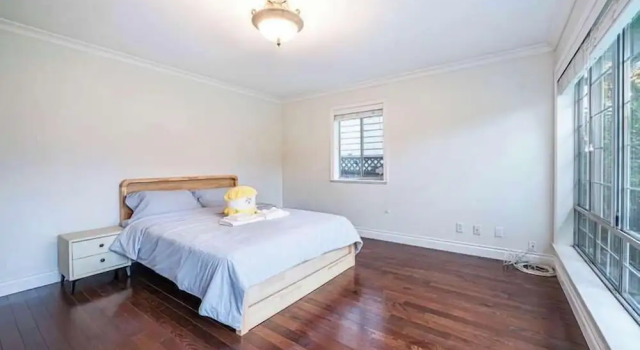Comfortable Room in a Shared Home, Book Pension Vancouver 