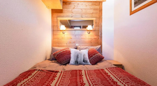 Stylish modern apartment for 4 by Avoriaz Chalets