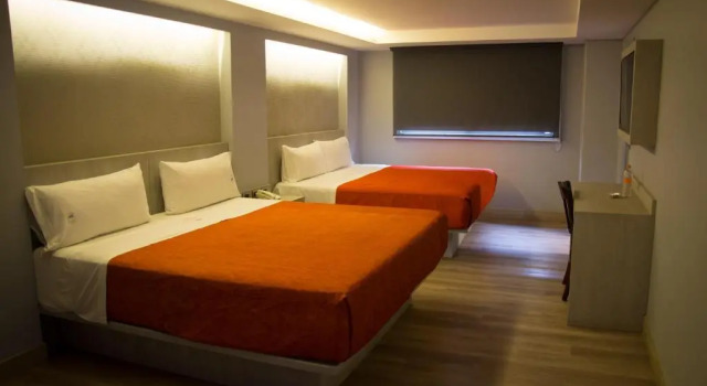 Четырёхместный номер Standard Hotel El Senador