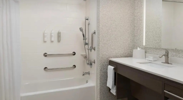 Люкс с балконом Home2 Suites By Hilton Flower Mound Dallas