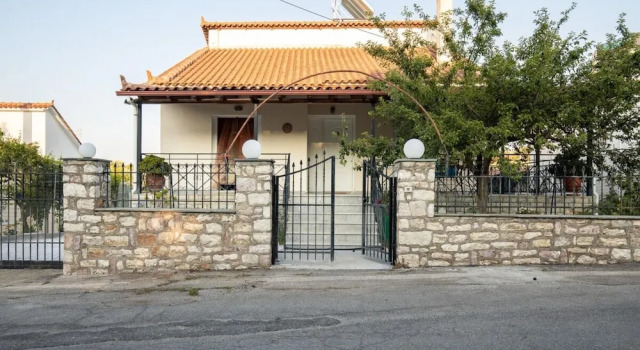 Коттедж Neromilos Harmony - Roussis Residence
