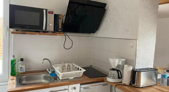 Апартаменты Authentic Loft - 10 Min To the City Center