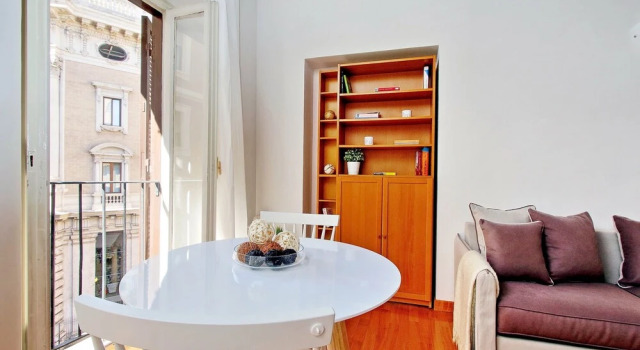 Rent In Rome - Appartamento Santa Maria, Забронировать Апартаменты/квартира Рим Лацио, рядом с Посольство США в Риме