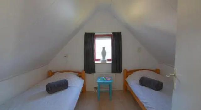 De Rozenbottel, Book Hotel Tzummarum Friesland