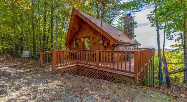 Коттедж Cute Studio Cabin Views Private Hot Tub Relax