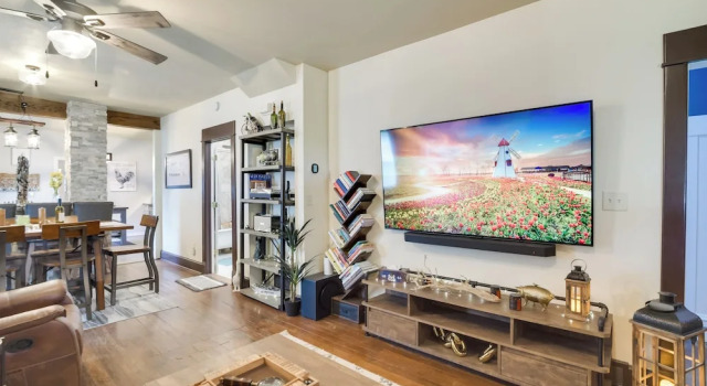 Modern Casselton Vacation Rental: 22 Mi to Fargo!, Забронировать Отель Касселтон штат Северная Дакота