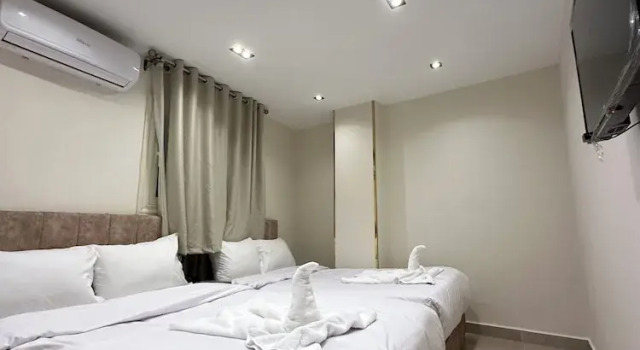 Двухместный номер Standard с балконом и с видом на город Taj Pyramids inn - Pyramids View Rooftop