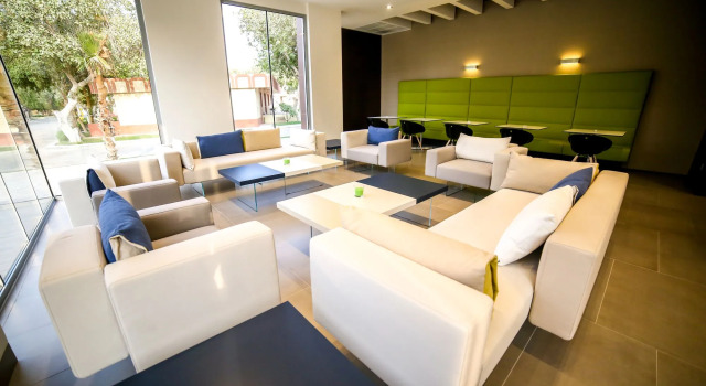 M Executive Hotel & Residence, Забронировать Отель Отели Аль Кхобар 3 звезды, рядом с Банкетный зал Seef, 3*