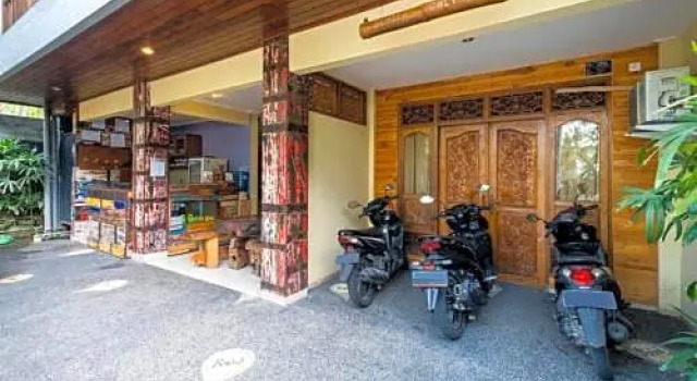 The point surfcamp Bali, Prenota Hotel Medewi Bali