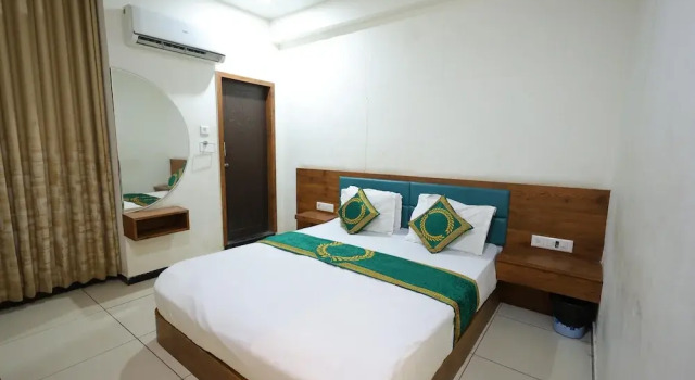 Hotel Royal Raj, Rezerwuj Hotel Hotele w Gujarat ze śniadaniem, Śniadanie