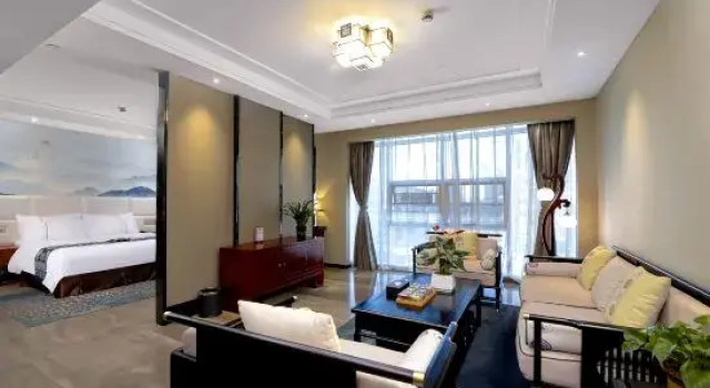 Люкс Harmonious Qianjin Hotel