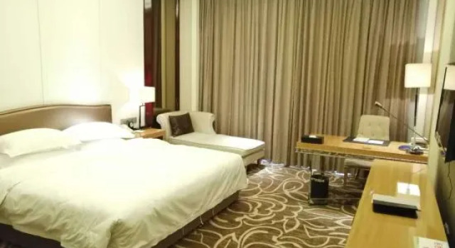 Люкс Business Zhongling International Hotel