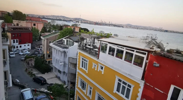 Kizil Elma Hotel, Varaa Hotelli Hotellit Marmara-alue pysäköinnillä, Pysäköinti