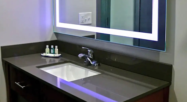 Шестиместный люкс Quality Inn & Suites Watertown Fort Drum