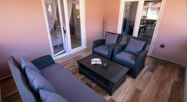 Apartments with pool 992