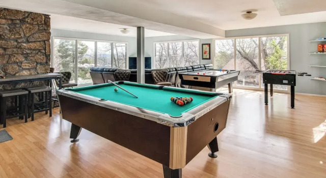 Коттедж 5 Mi to Area Attractions: Home w/ Indoor Hot Tub