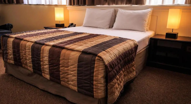 Люкс Marques Plaza Hotel