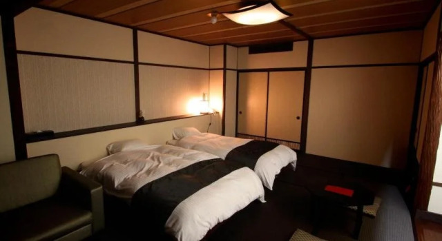 Fukumitsu Hanayama Onsen, Buchen Sie Hotel Nanto 