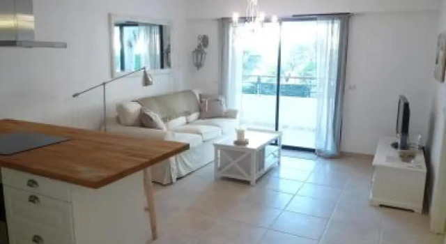 Апартаменты Elegant two bedroom apartment with modern design and terrace close to beaches and Cannes center 546