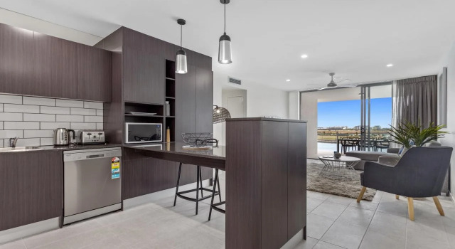 North Shore Kawana and Waterline, Book Hotel Diddillibah Queensland