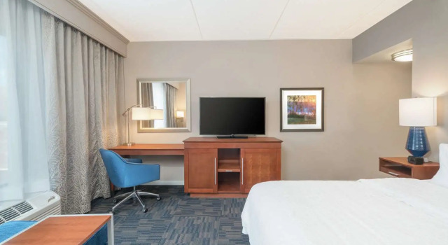 Номер Standard Hampton Inn & Suites Newburgh Stewart Airport, NY