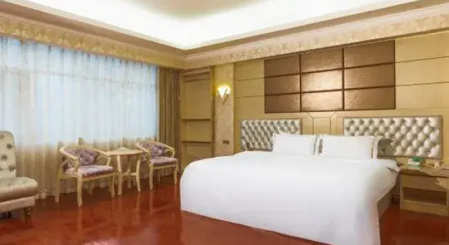 Suite Shunqing Hotel