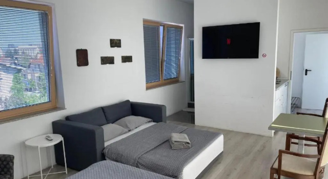 R41 - TIVOLI studios and apartments Ljubljana