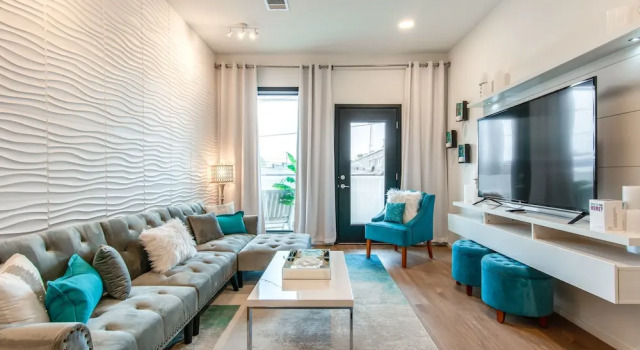Illume New Green Community Heated Pool Deck 1 Bedroom Condo