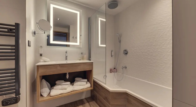 Номер Comfort Hôtel Avancher