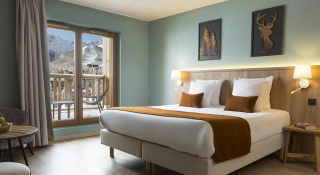 Двухместный номер Superior с балконом SOWELL HÔTEL LAlpe Blanche