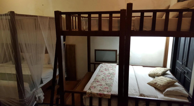 Семейный номер Standard Noordin Street House