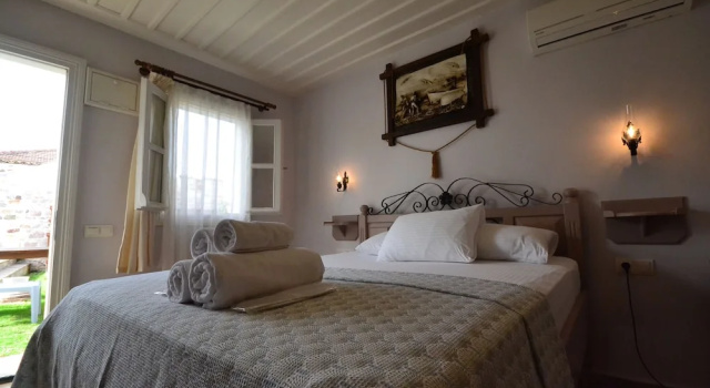 Номер Standard с красивым видом из окна Cunda Poseidon Hotel