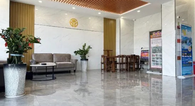 Yulang Tourism Business Hotel (Heyuan Gaopugang Branch), Boek Hotel Hotels in Guangdong met parkeren, Parkeren