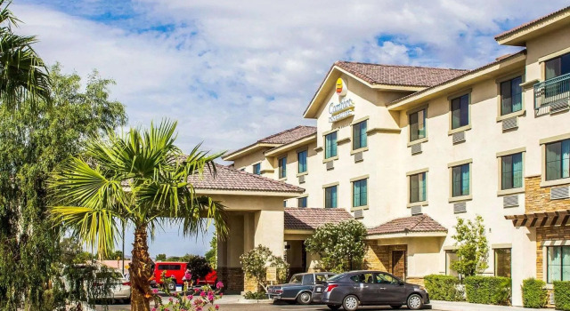 Кровать в общем номере Comfort Inn and Suites Yuma I-8
