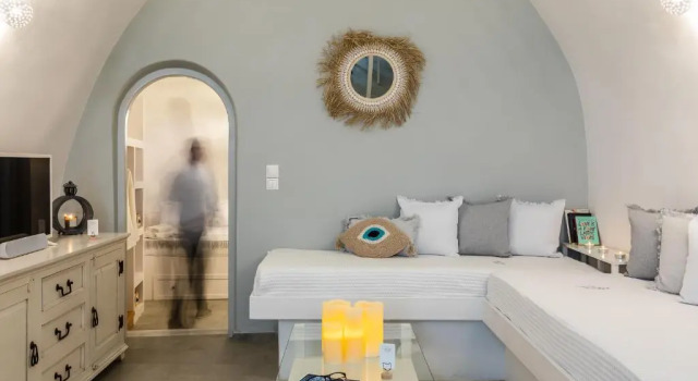 Апартаменты Volcave Suites