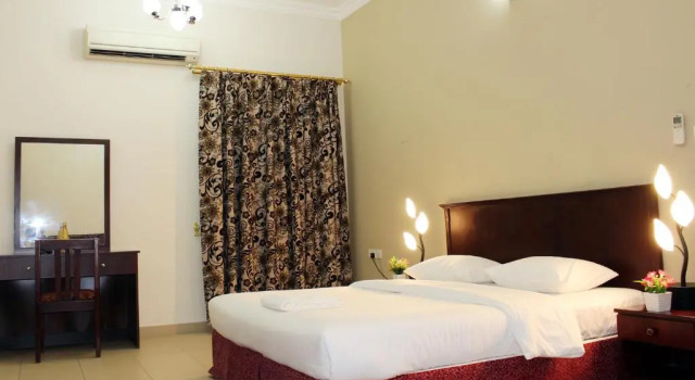 Студия Sahara Hotel Apartment