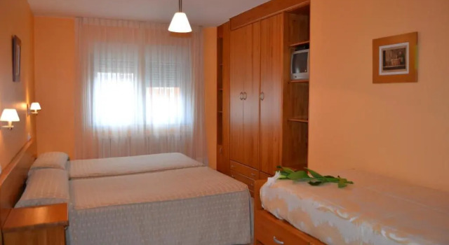 Трёхместный номер Standard Hostal Pereiriña