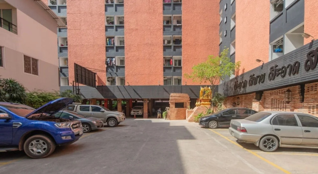 At 42 Residence
