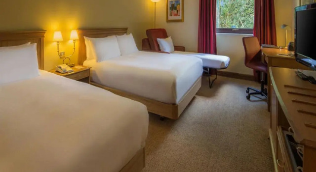 Семейный номер Standard Delta Hotels by Marriott Warwick