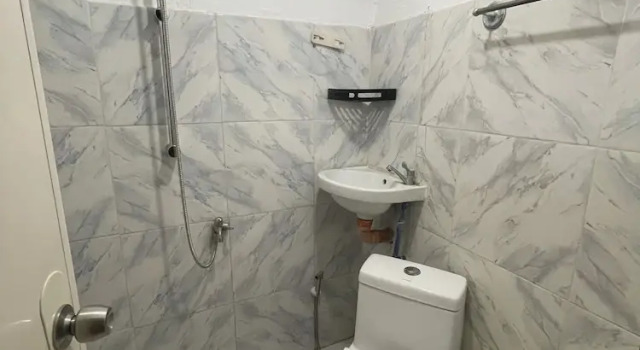 Четырёхместный номер Standard с балконом и рядом с пляжем Akoya Beach Park and Cottages