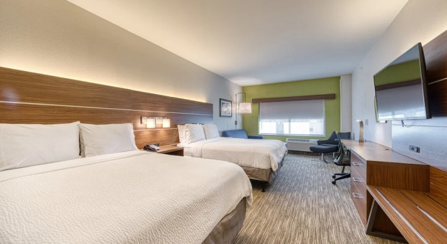 Четырёхместный люкс Holiday Inn Express & Suites Manitou Springs by IHG
