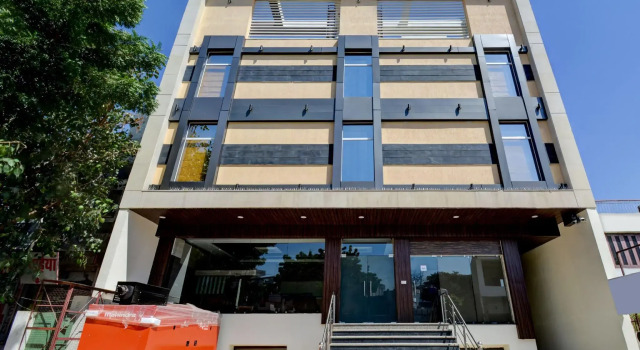 Hotel O Holiday, Забронировать Отель Баллигандж Калькутта