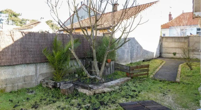 Maison de Bourg a Deux Pas de la Mer