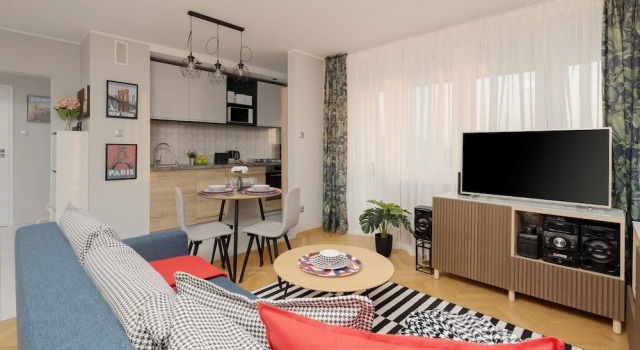 Stylish Apartment in Żoliborz by Renters