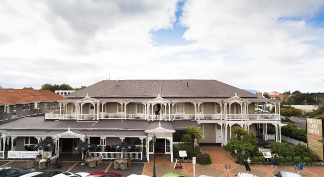 Номер Standard Princes Gate Hotel