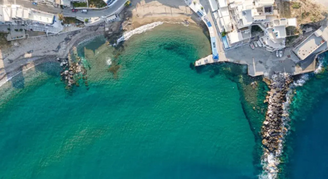 white house apollon naxos