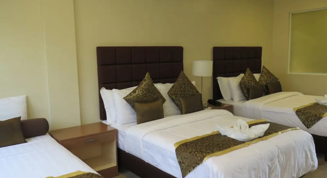 Люкс Deluxe Splash Suites Hotel Tagaytay